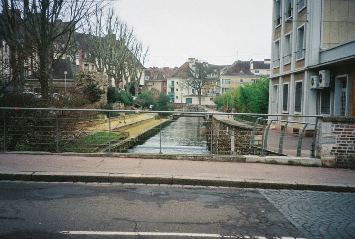 Evreux canals on rampart near cathedral c2019