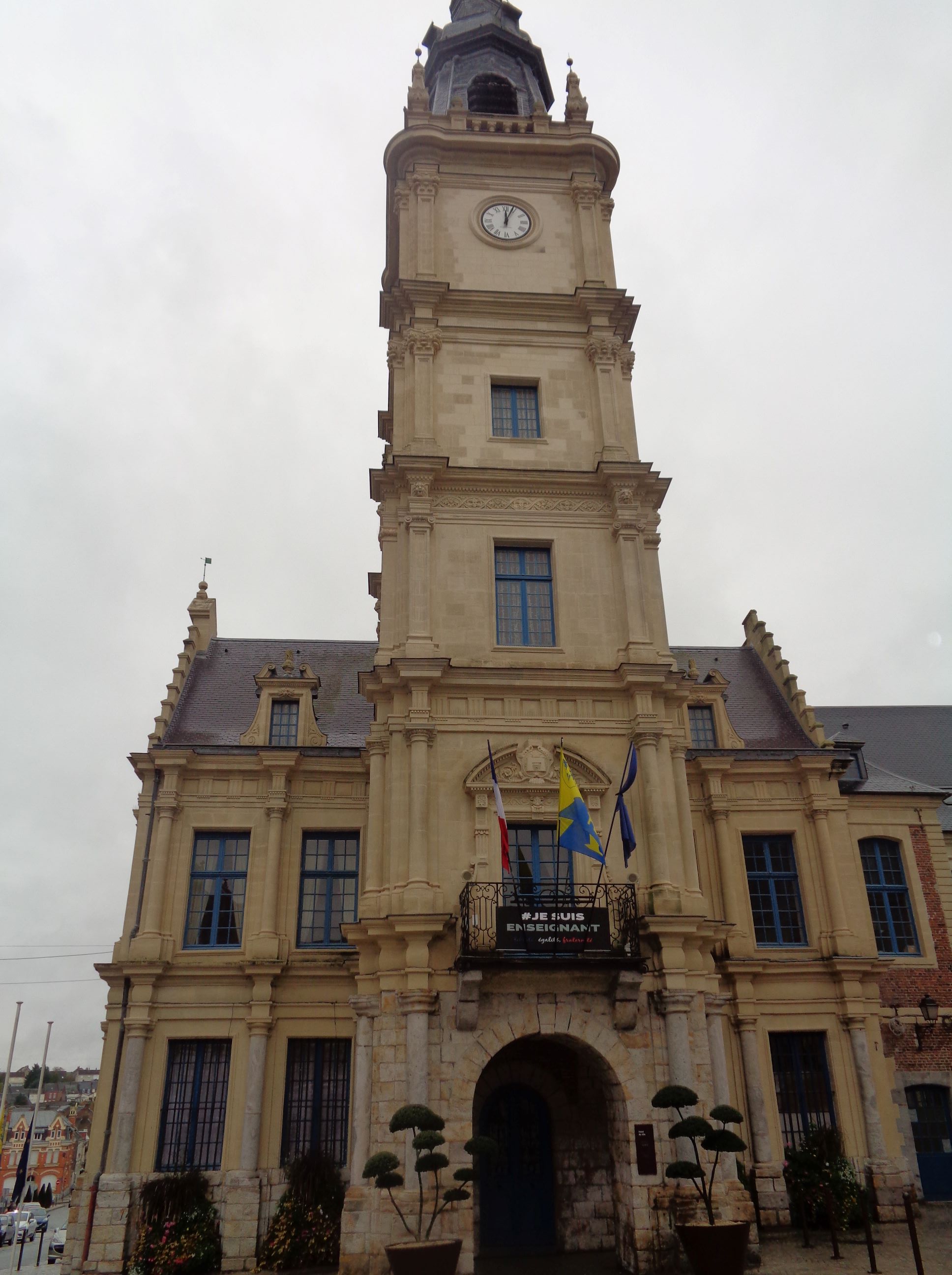 Le Cateau Cambresis hotel de ville clocktower front oct23