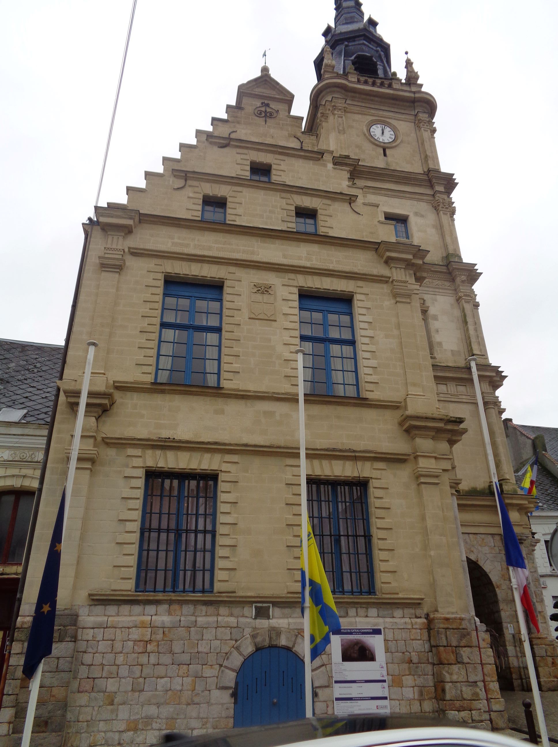 Le Cateau Cambresis hotel de ville clocktower side oct23