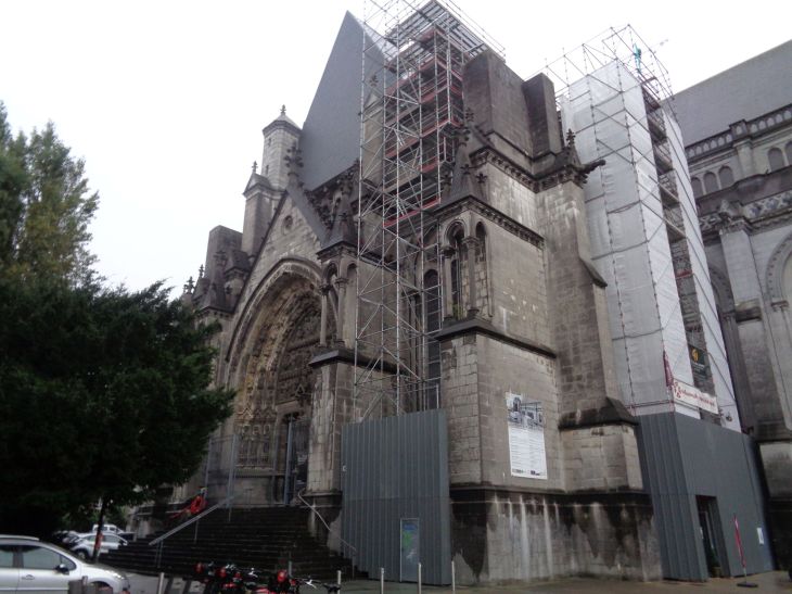 Lille Cathedral Notre Dame de la Treille front renov oct23