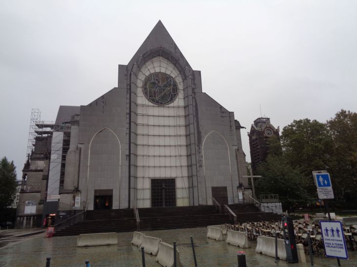 Lille Cathedral Notre Dame de la Treille front side entr oct23