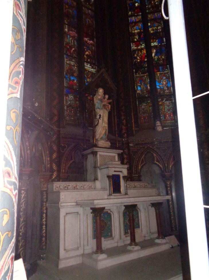 Lille ch Sacre Coeur de Jesus chapel Virgin et Child oct23