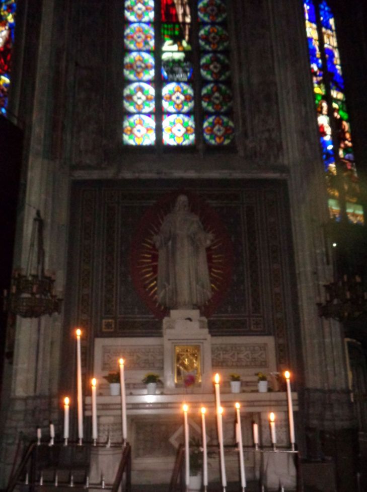 Lille ch Saint Maurice chapel Resurrection Christ oct23