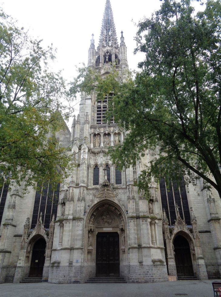 Lille ch Saint Maurice front belltower oct23
