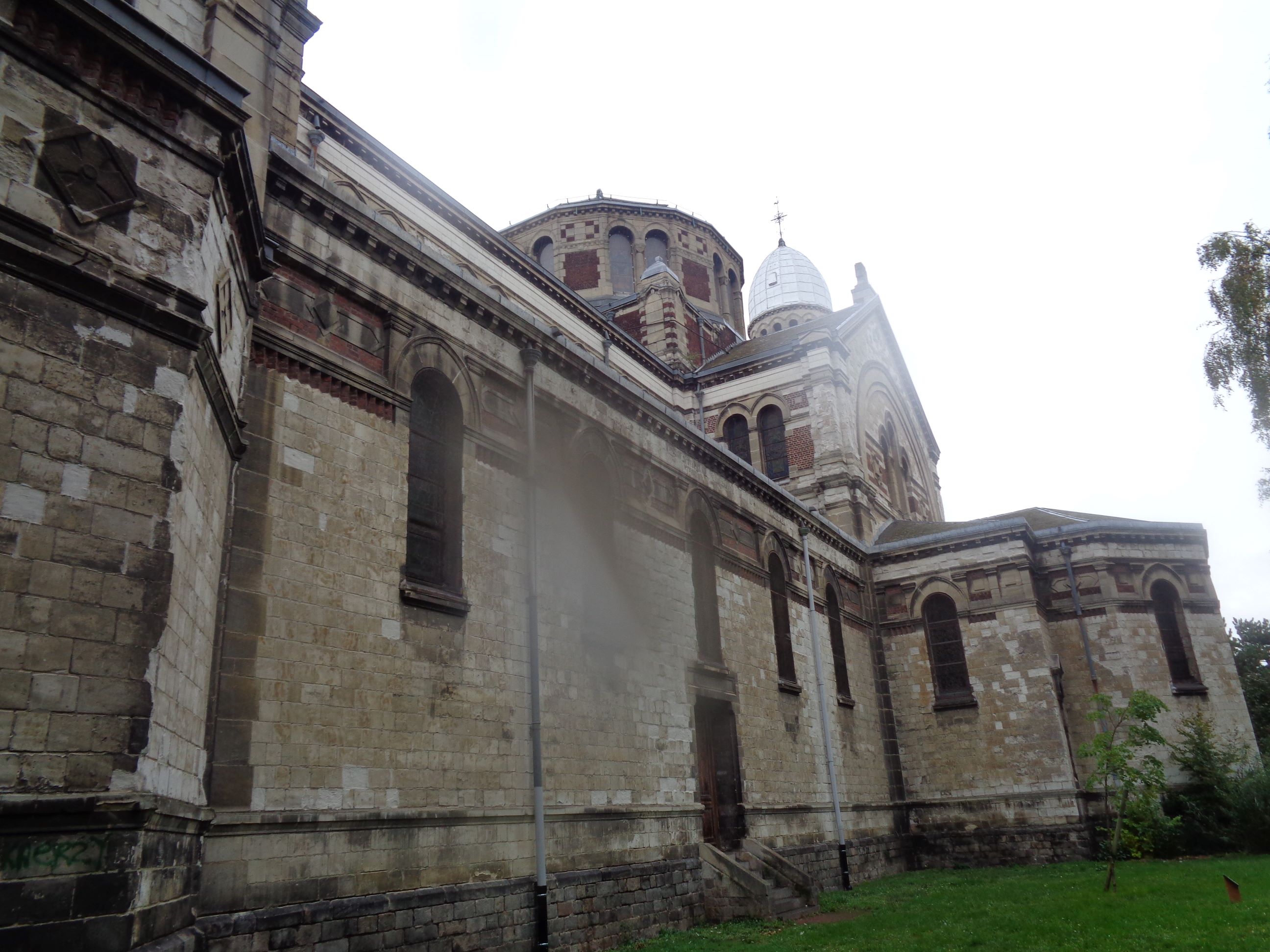 Lille ch Saint Sauveur side back oct23