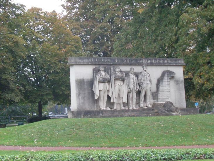 Lille citadel mem fusilles at sq Daubenton oct23