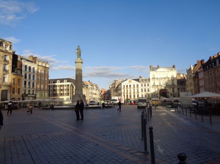 Lille Grand Place to Colonne de la Deese afar oct23