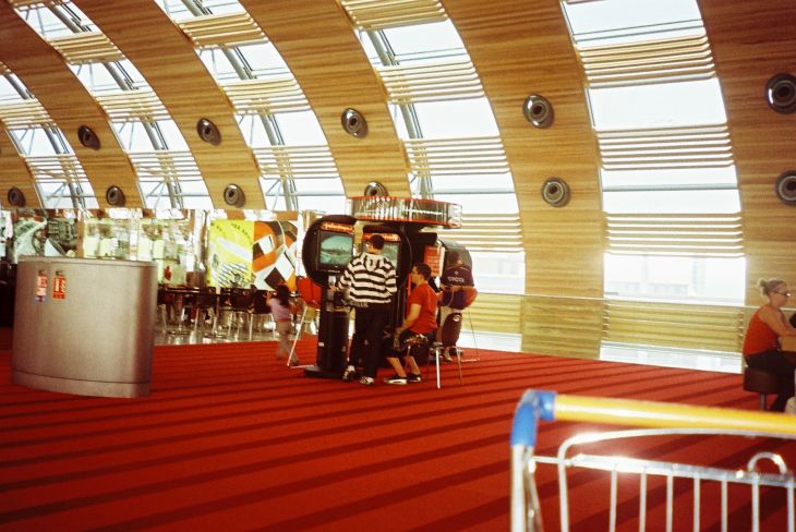 Miami airport waiting leave back to FR boys playing aug09