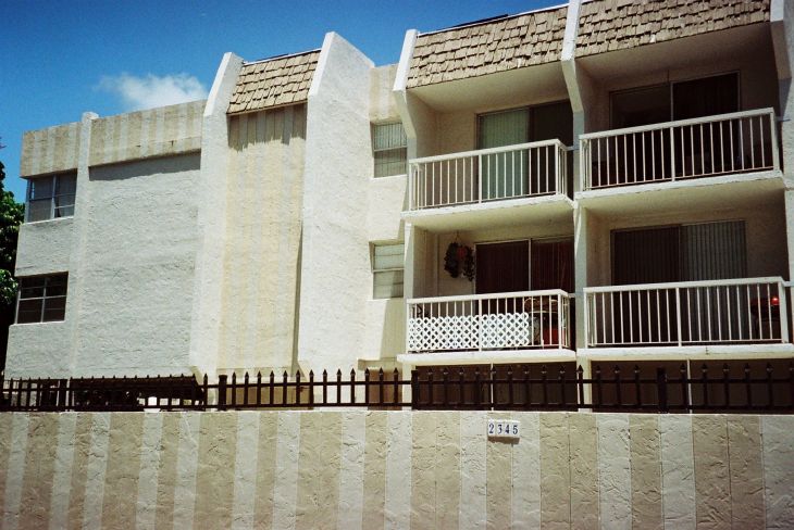 North Miami Chart House apartment rent c1993