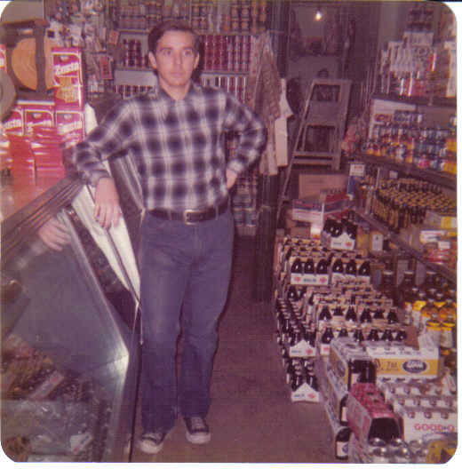 Perth Amboy gladys feble grocery store 177 Broad st PF c1981