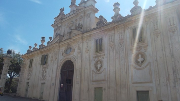 roma villa borghese Meridian side gardens aug13