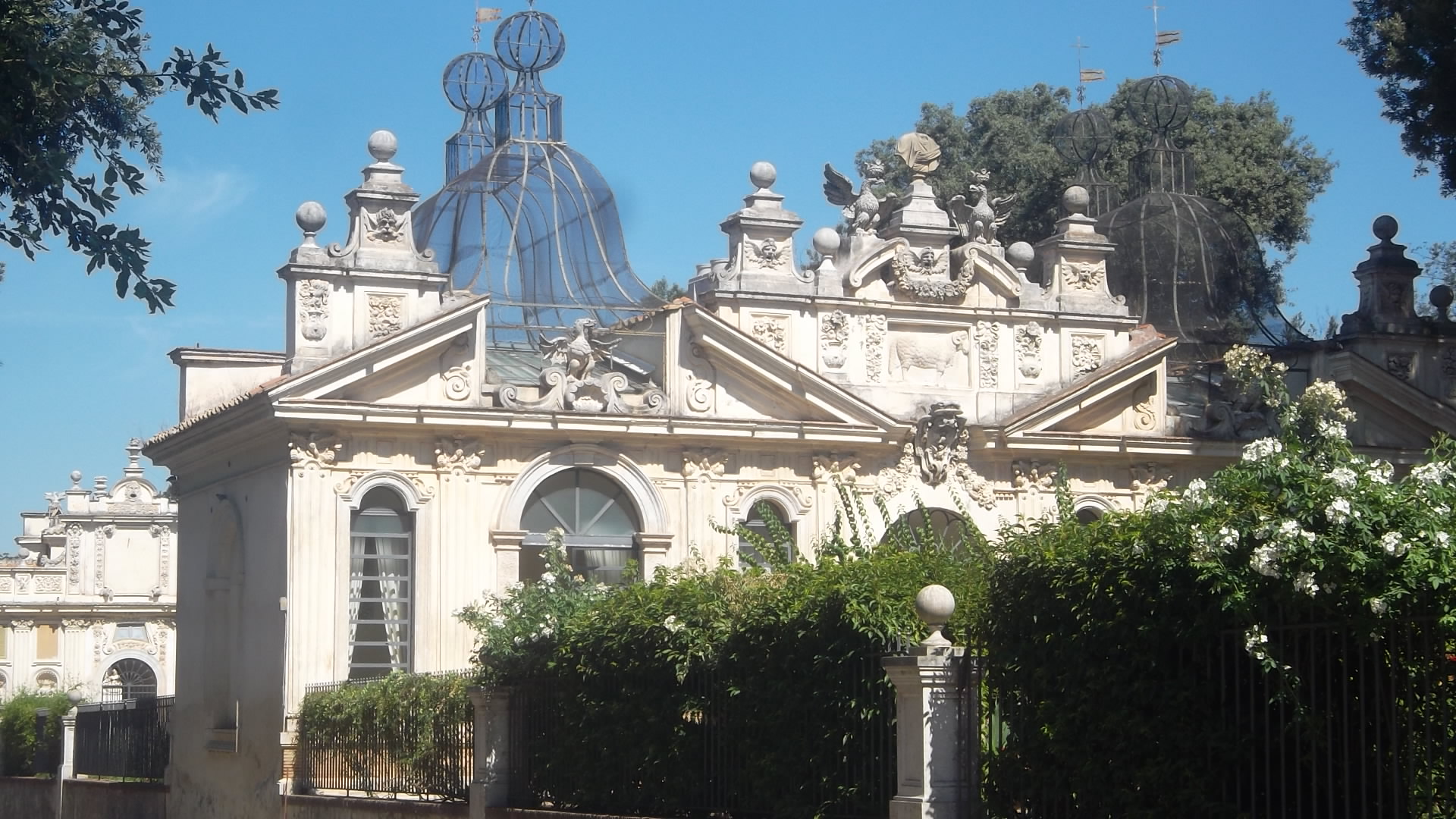 roma villa borghese Padiglione dell’Uccelliera pavilion aviary aug13