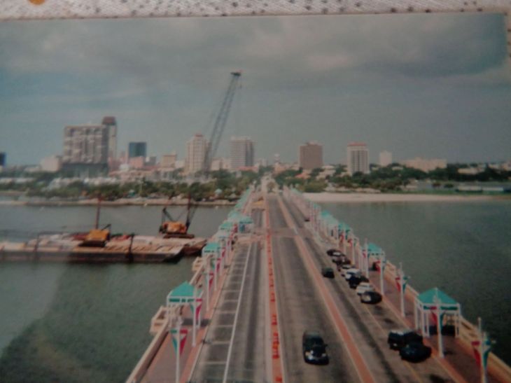 st-petersburg-bay-pier-c1998 3