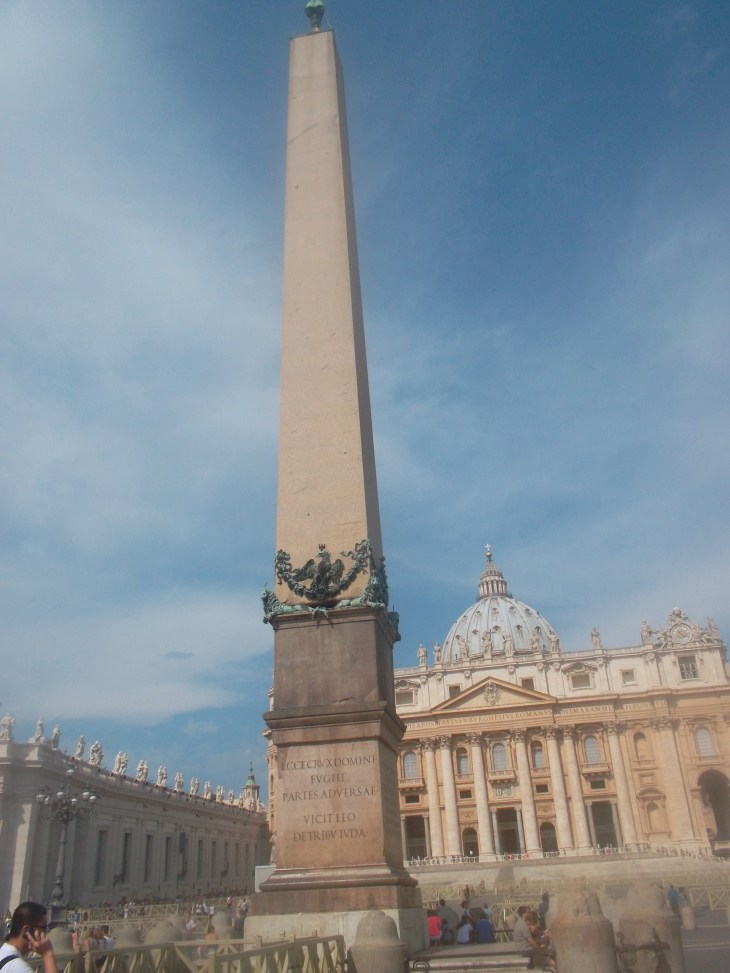 Vatican roma st peters obelisk at plaza aug13