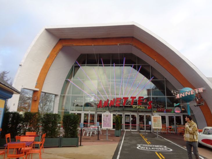 Disneyland Paris Annette's diner front disney village nov23