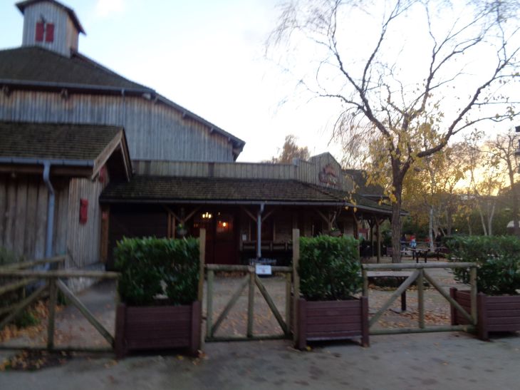 Disneyland Paris Davy Crockett ranch tavern nov23