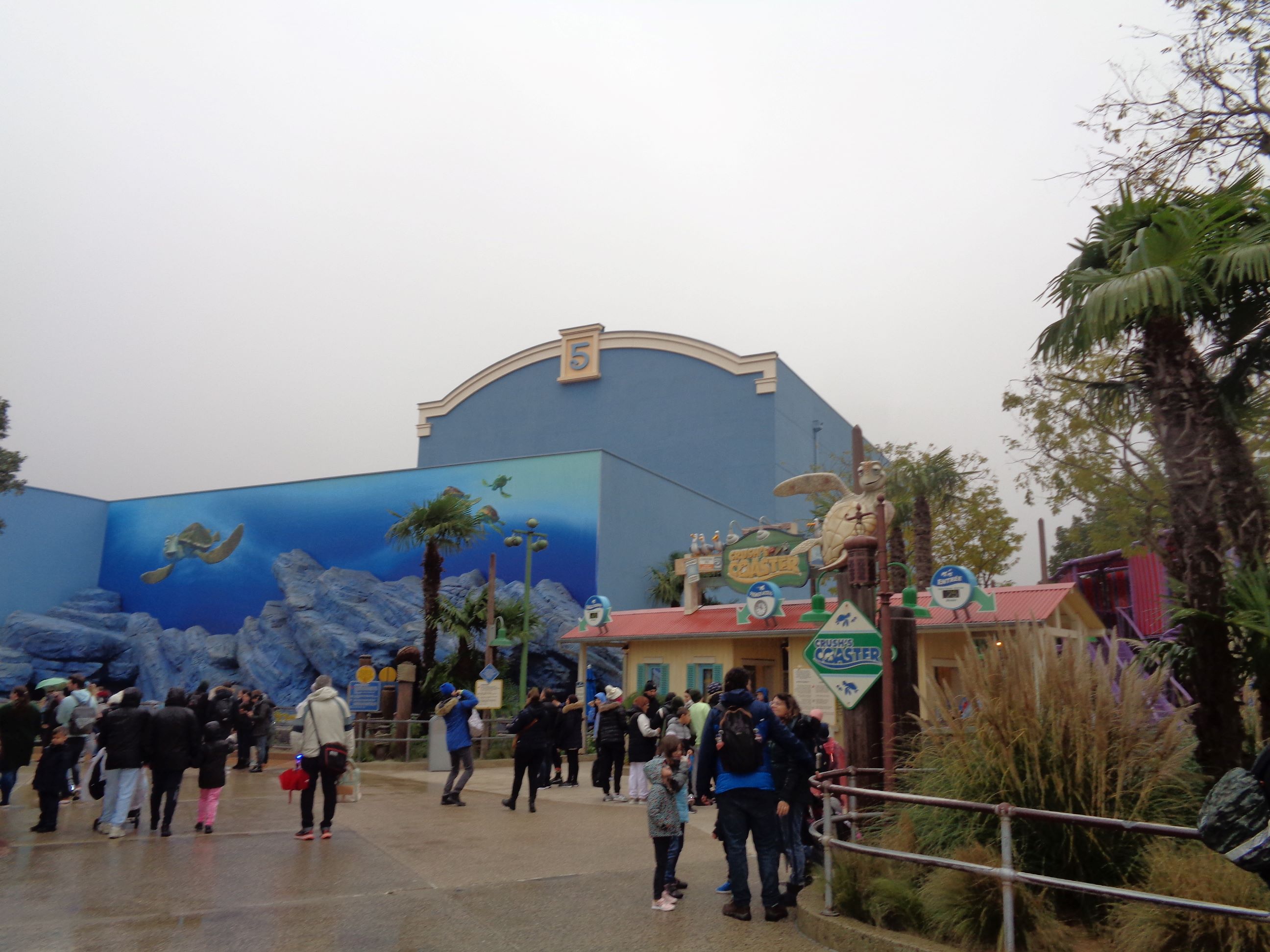 Disneyland Paris Walt Disney Studios Crush's coaster front nov23