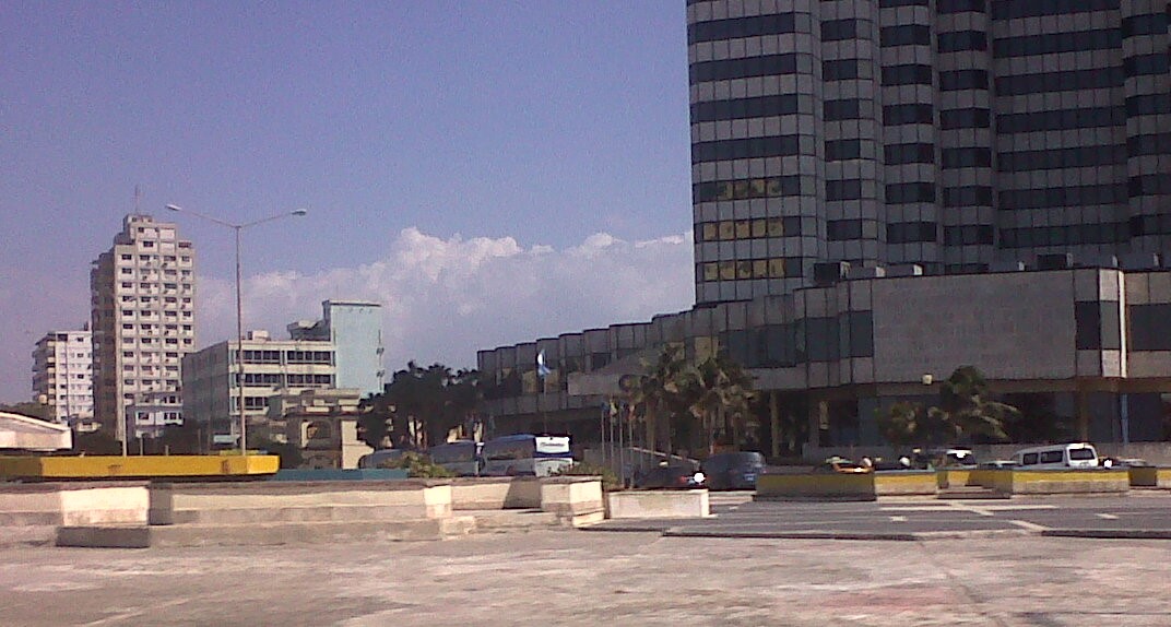 Havana hotel Melia Cohiba apr12