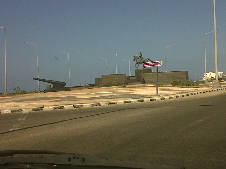 Havana Mon Maceo Malecon apr12