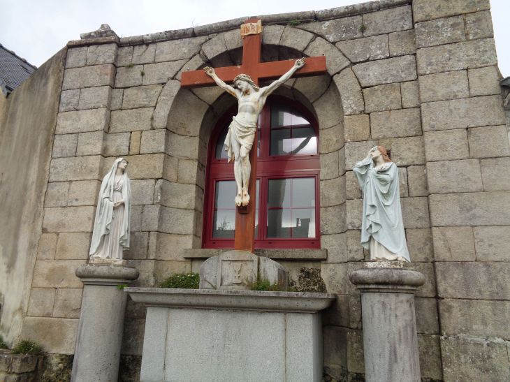 Locoal Mendon calvaire Christ at the Cross nov23