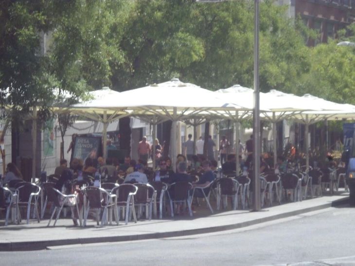 Madrid 100-montaditos-resto-terrace-pl-dl-cortes-aug17