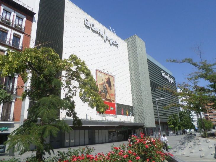 madrid el corte ingles calle goya aug19
