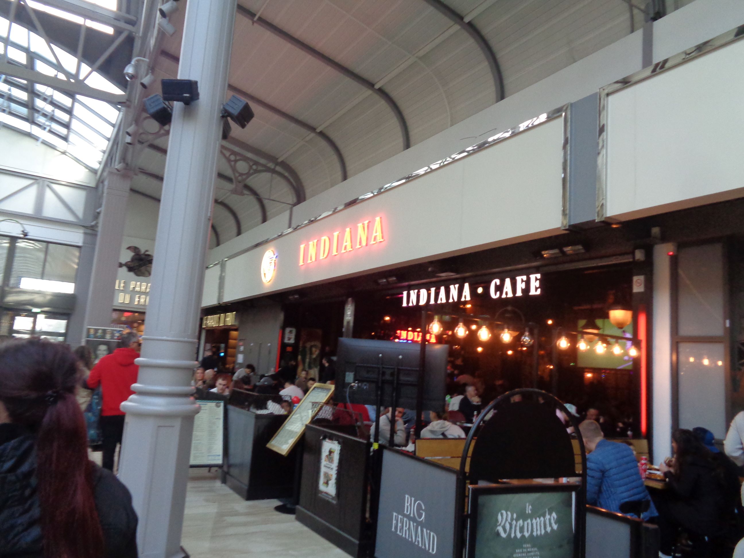 Val d'Europe shopping mall indiana cafe arriv nov23