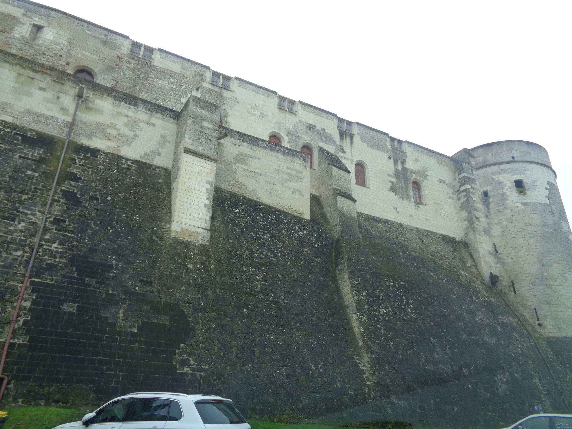Amboise castle back ramparts walls jan22
