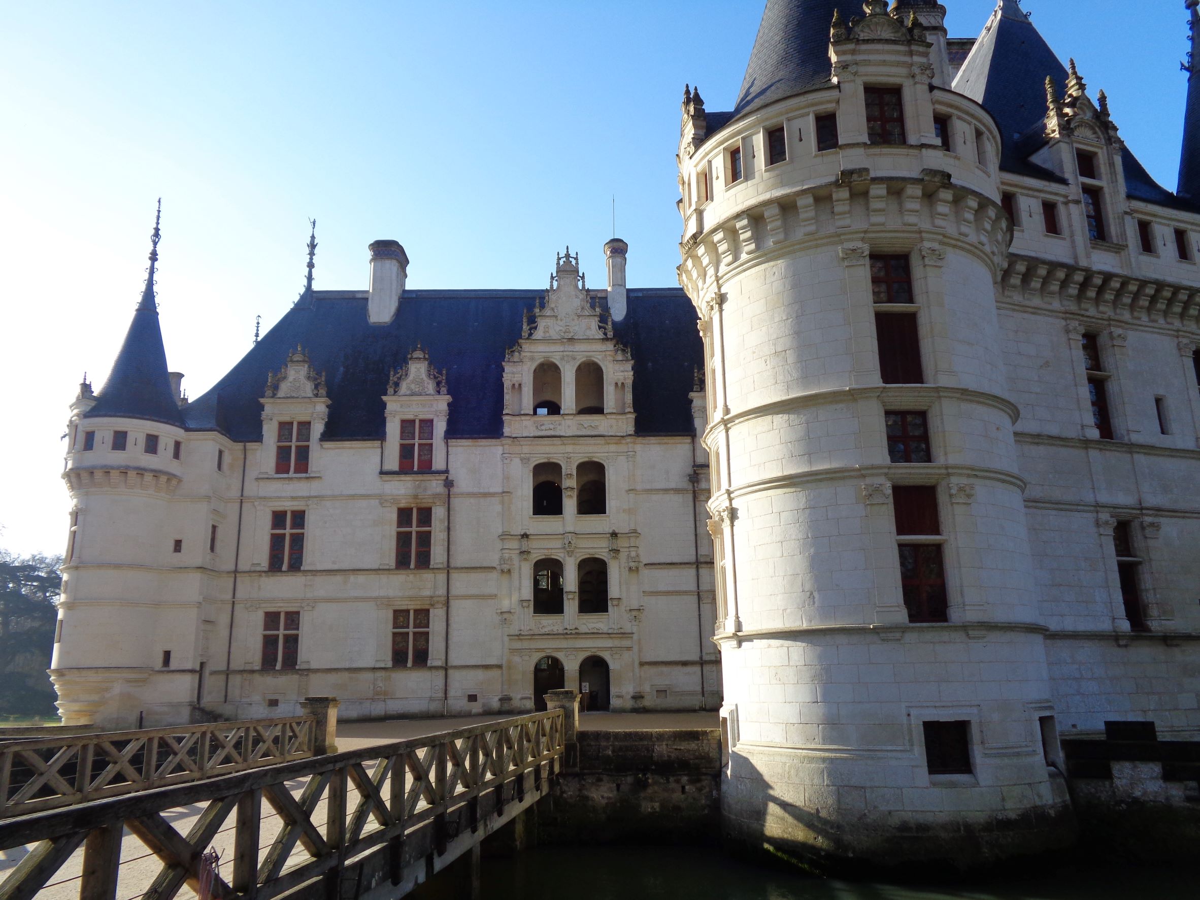 Azay le Rideau castle north stairs facade jan22