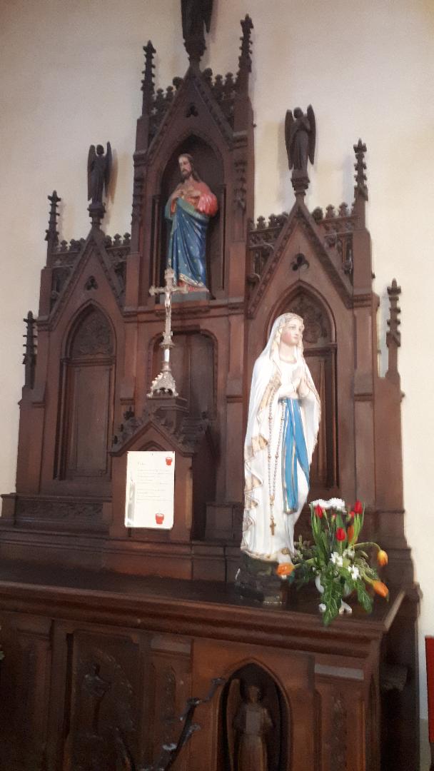 languidic ch st pierre chapel Christ et St Therese jan20