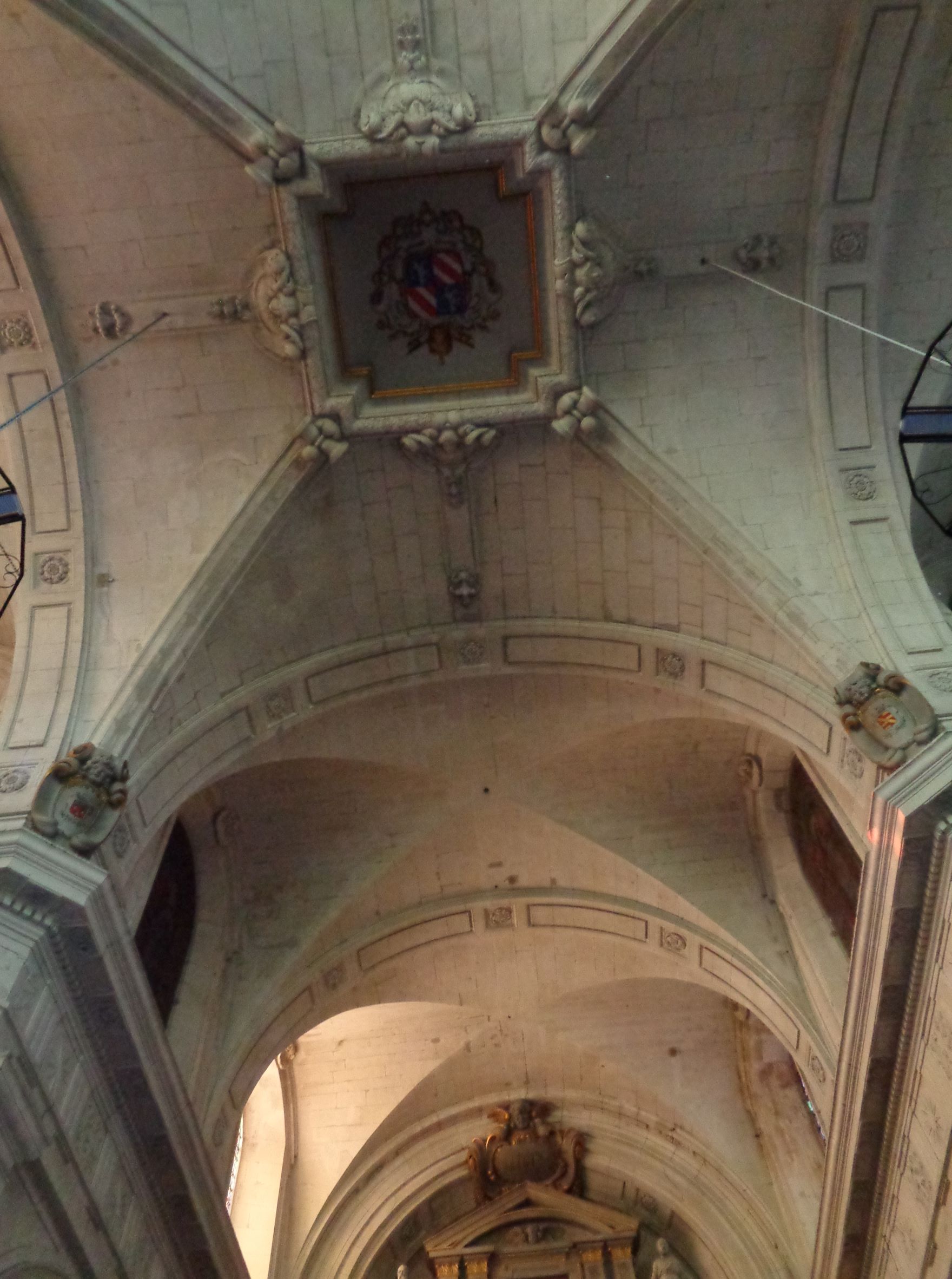 Richelieu ch Notre-Dame altar ceilings coat of arms Richelieu feb22