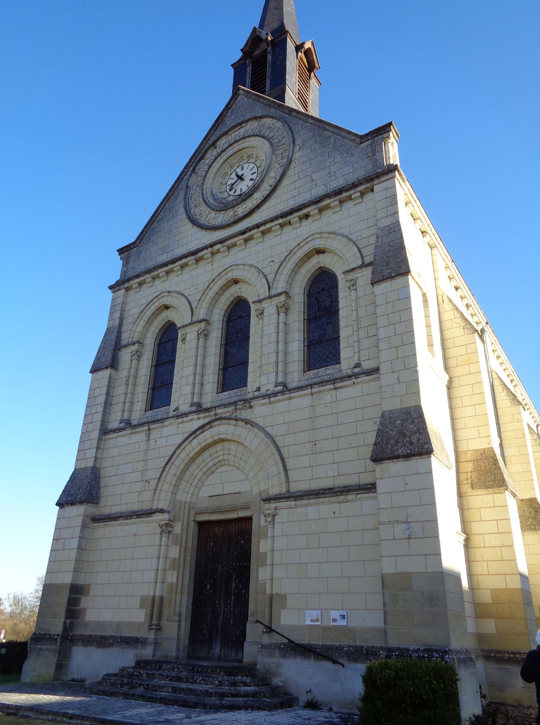 Usse ch ND de la Trinité front feb22