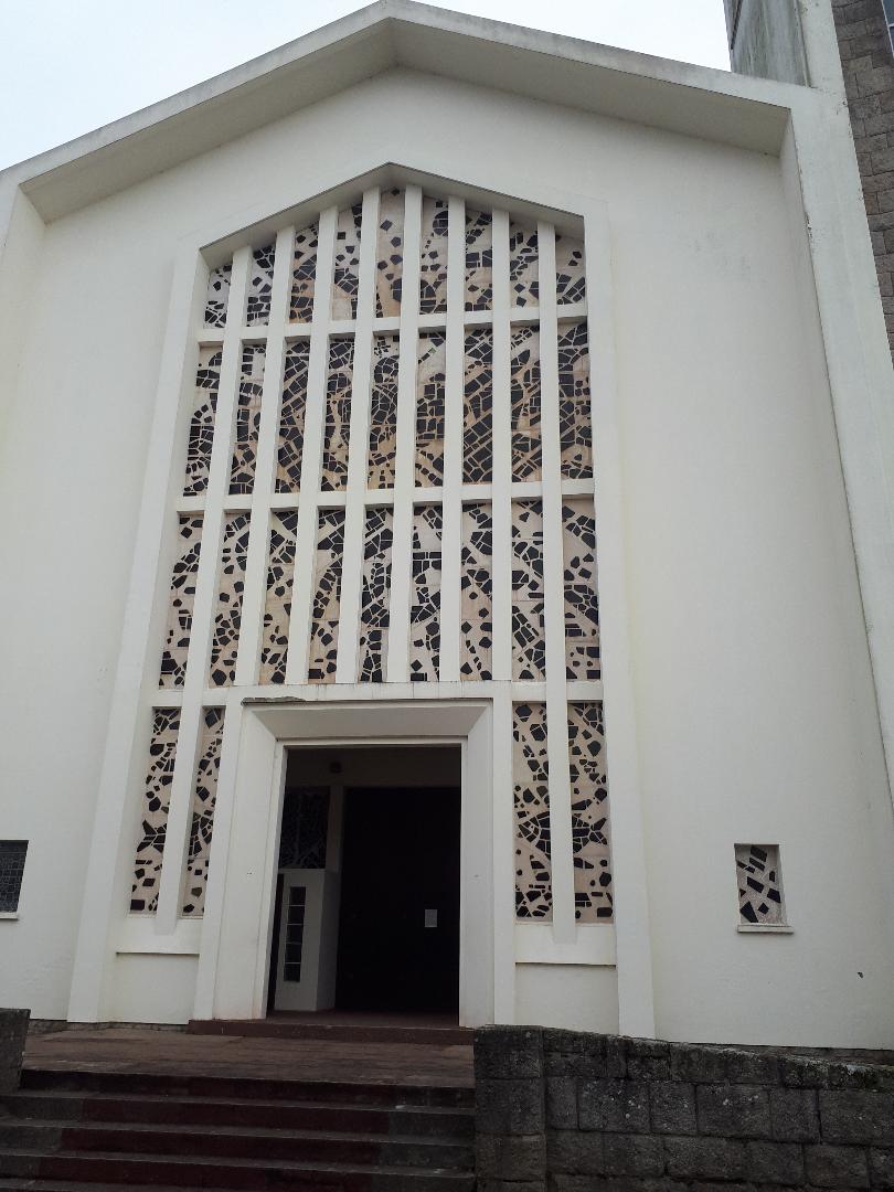 Vannes ch Saint Pie X front dec23