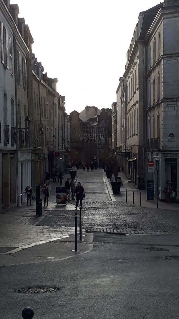 Vannes Rue Saint Vincent to porte back dec23