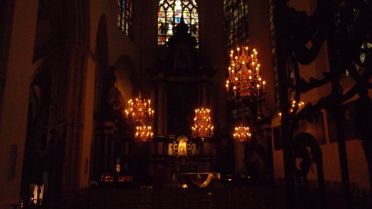Bru cathedral st michel st gudule main altar dec12