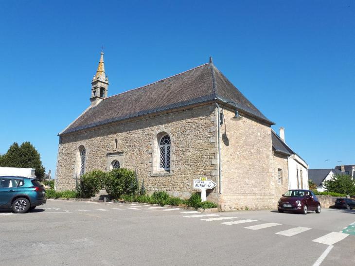 Carnac pl de la chapelle congregation chapel may18