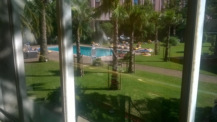 lisbon-marriott-hotel-pool-from-resto-my15