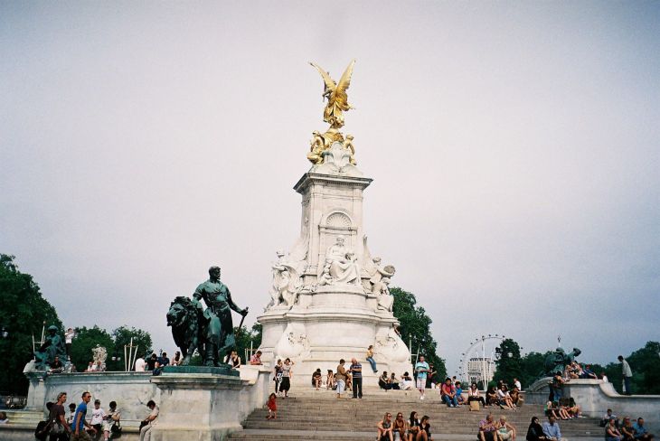 London Victoria memorial by Buckingham palace jul10