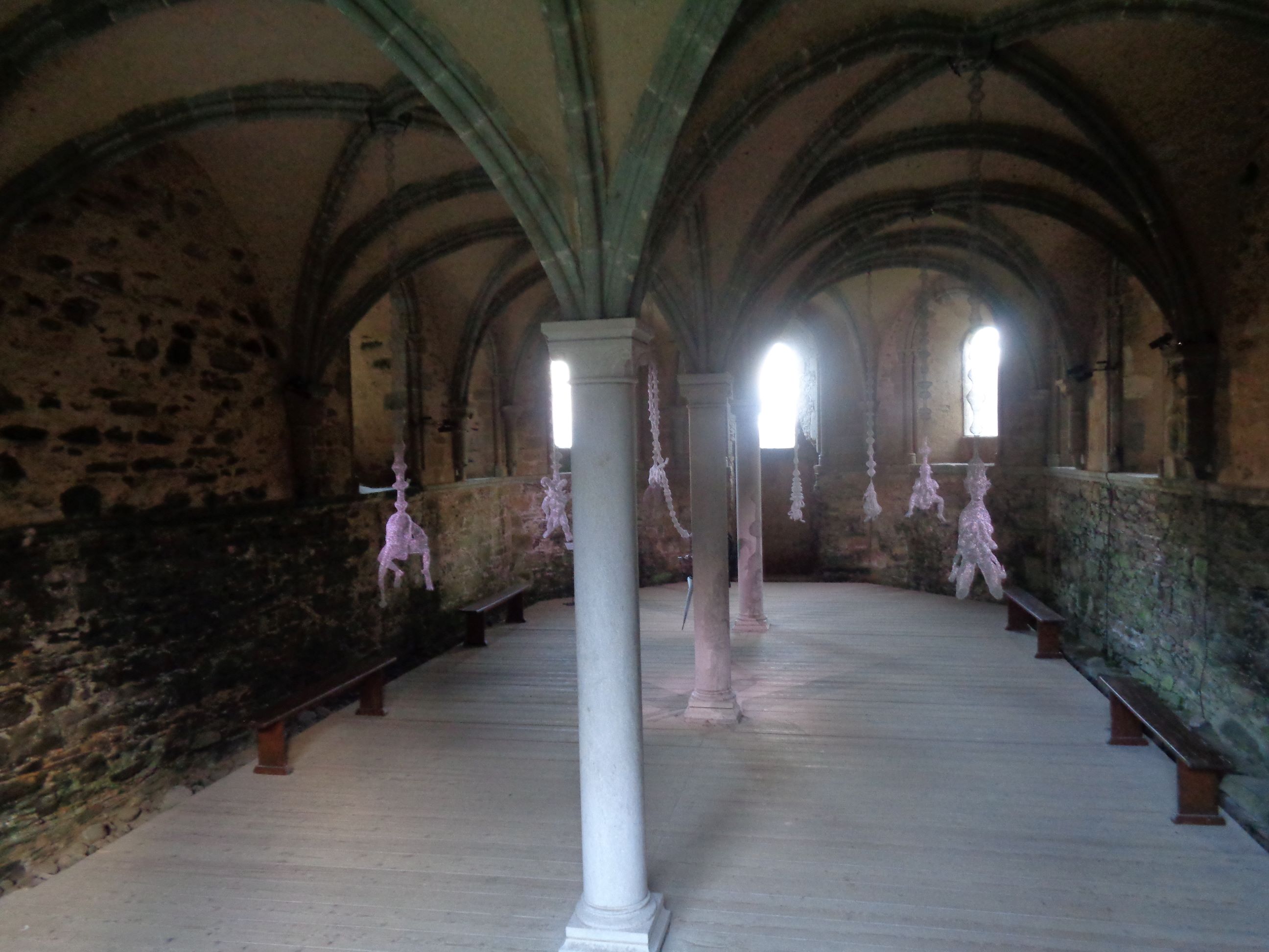 Paimpol Abbaye de Beauport cloister gallery jan24
