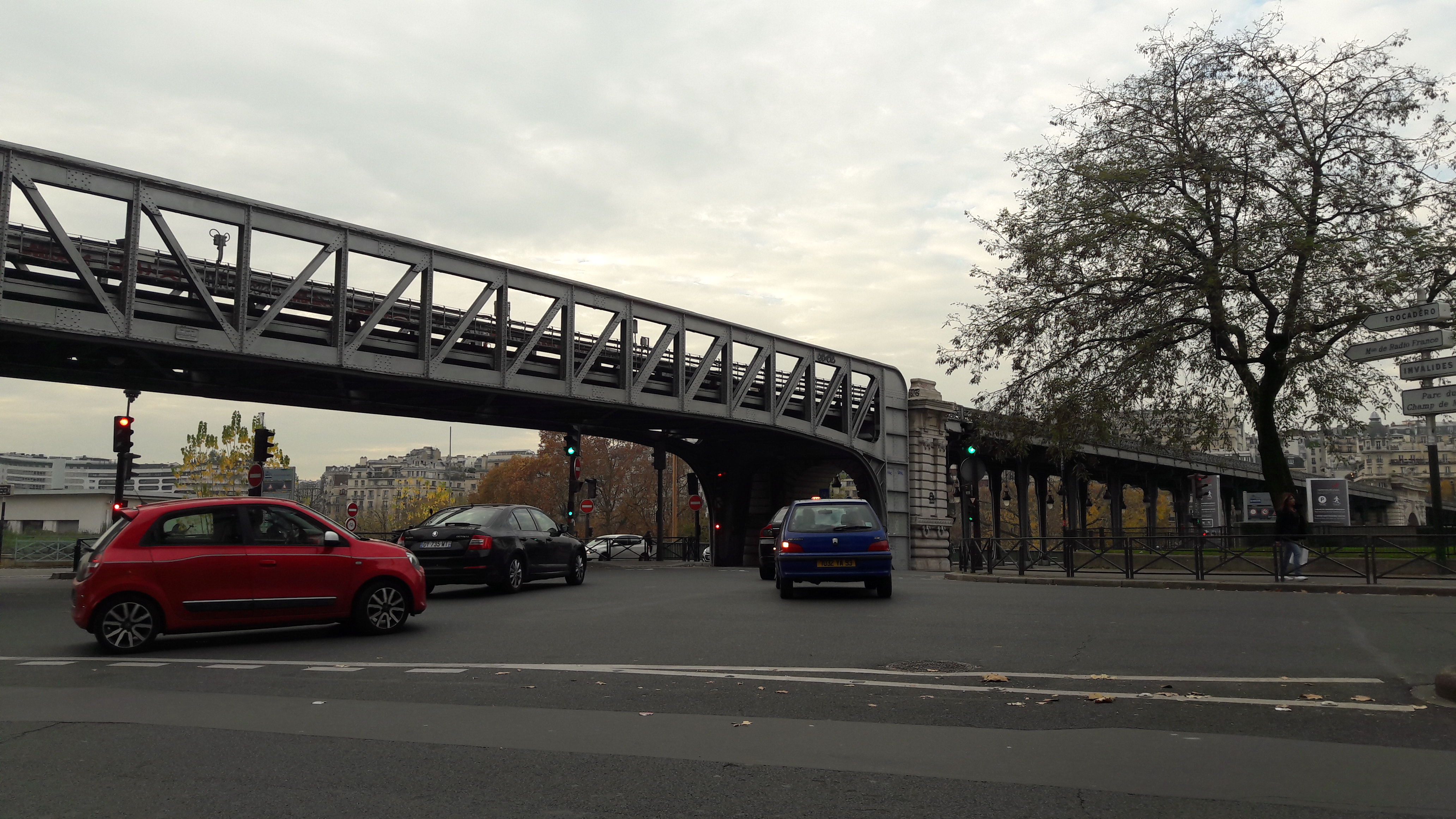 paris pont bir hakeim nov17