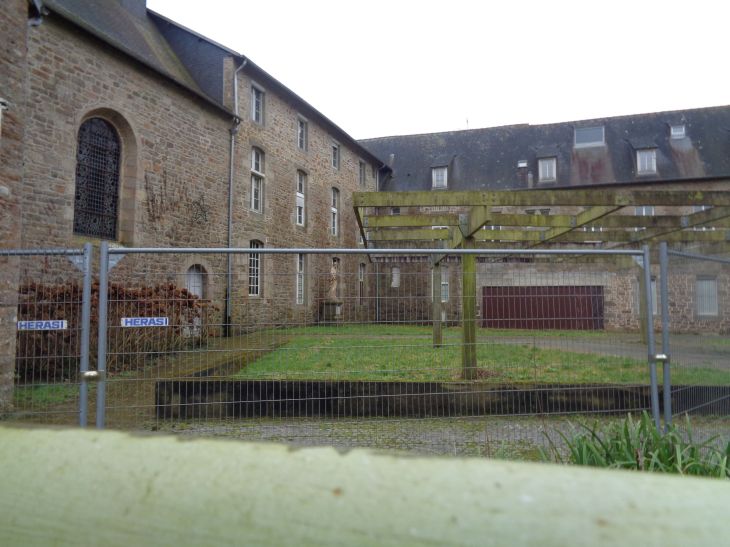 Quintin Chapelle des Carmen Virgin et Child jan24