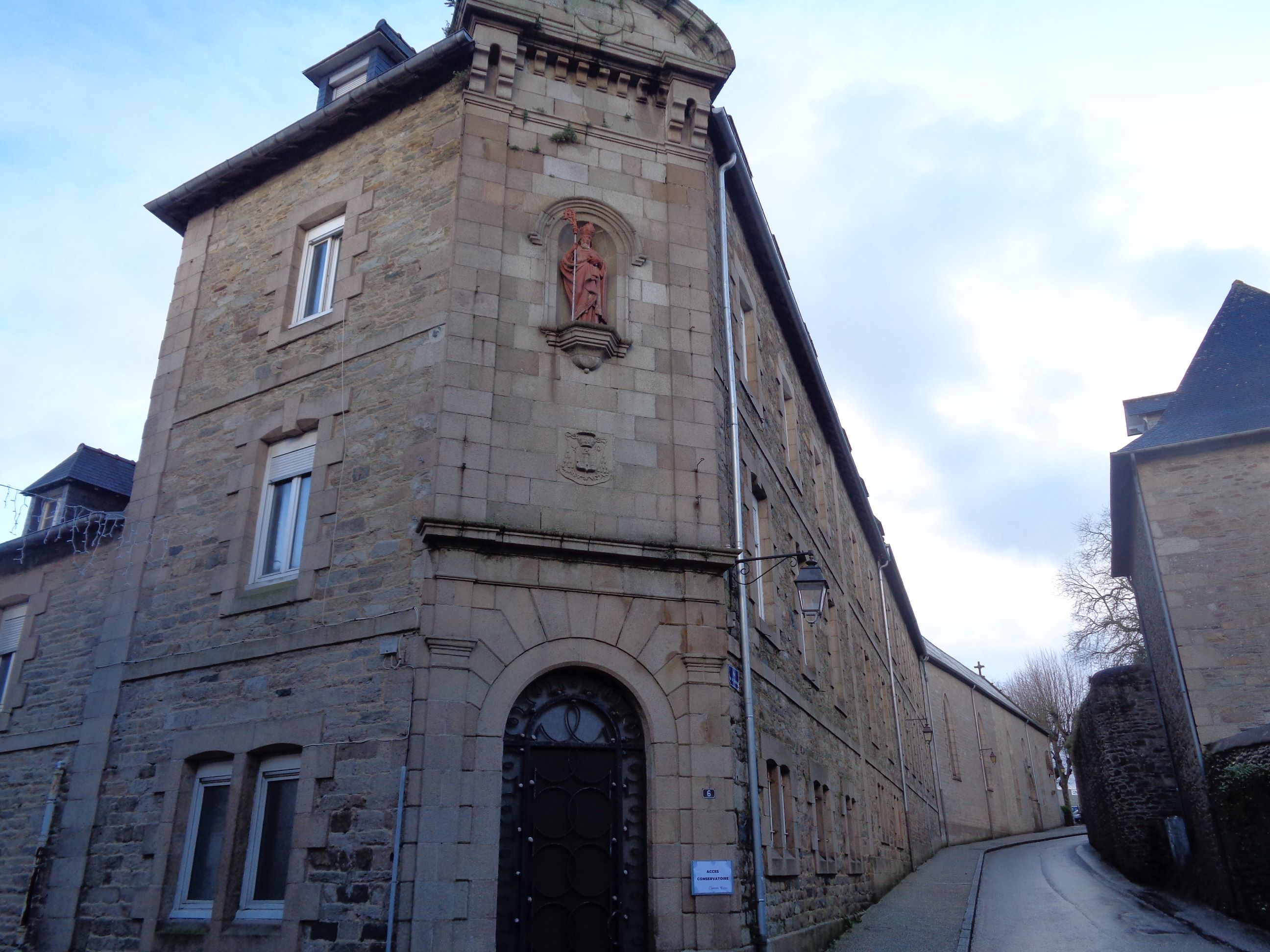 Treguier conservatoire front jan24