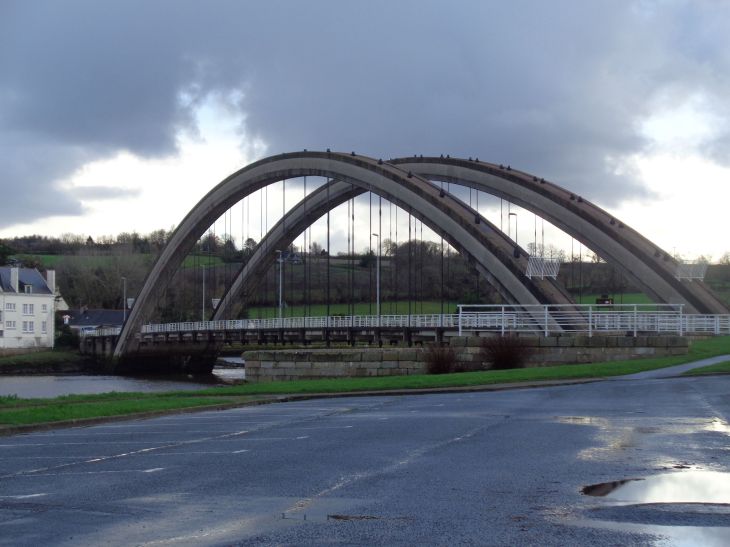 Treguier port de plaisance et pont Canada D8 jan24