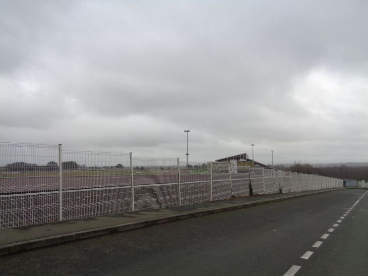 Yffiniac Hippodrome de la Baie arrving jan24