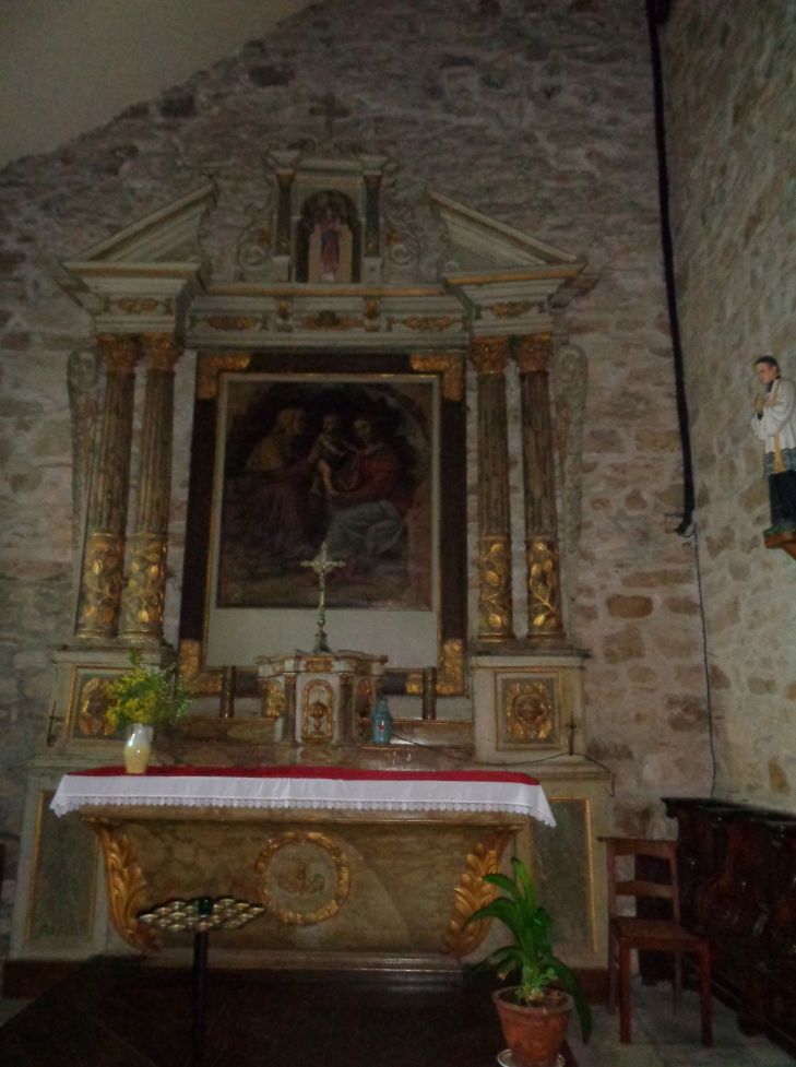 Caulnes Ch Saint-Pierre et Saint Paul chapel Holy Family feb24