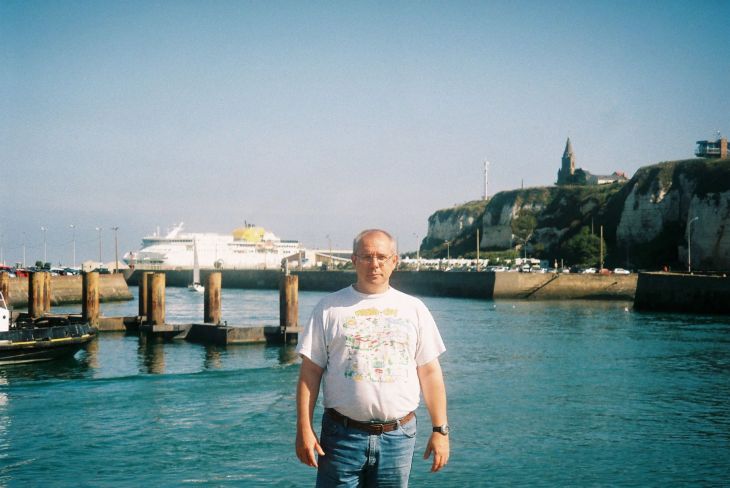 dieppe-pedro-at-ferry-to-newhaven-uk sep07