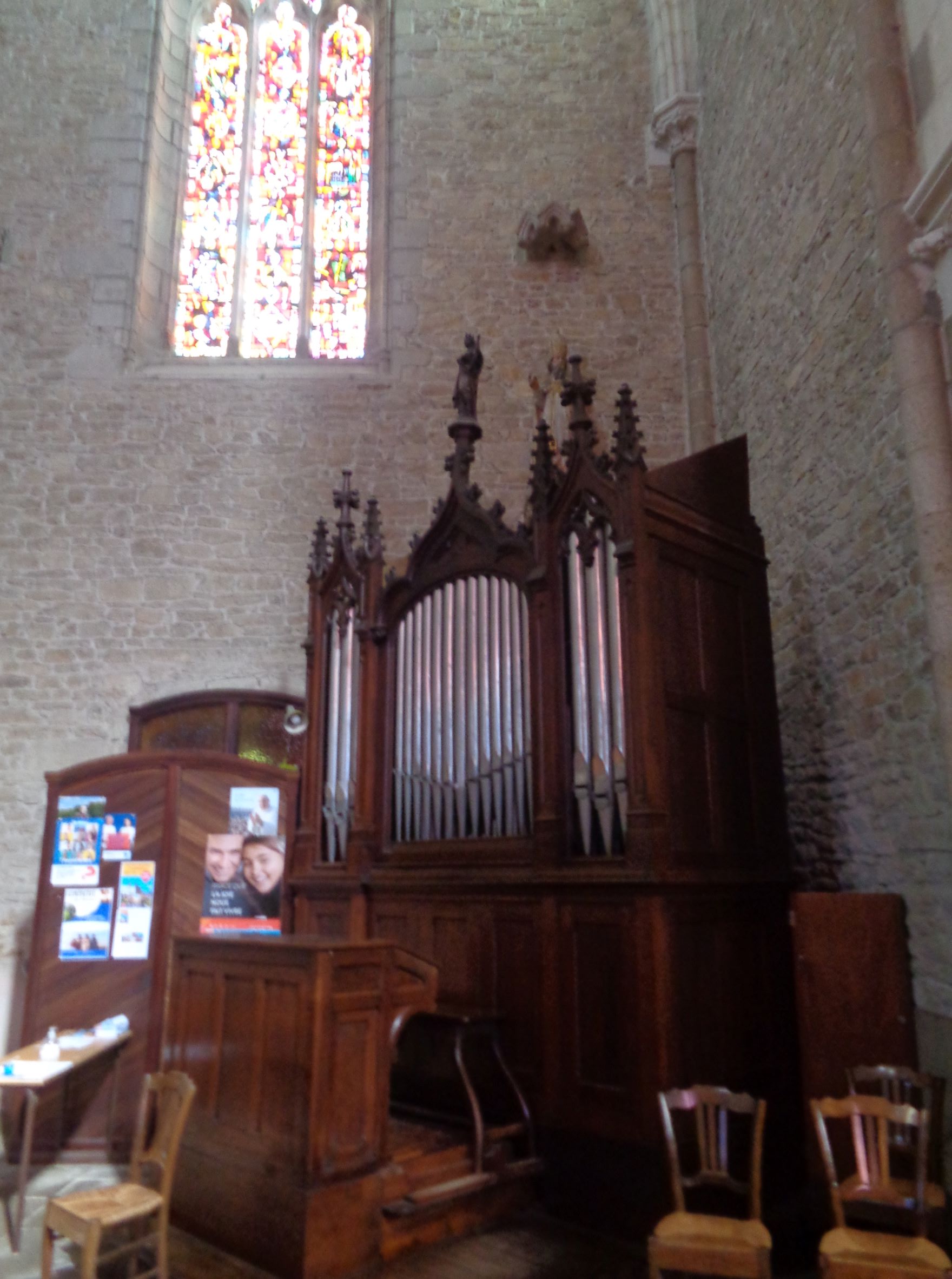 Elven ch St Alban organ side sep22