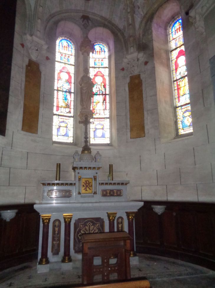 Janzé ch Sacre Coeur or St Martin chapel left altar feb24