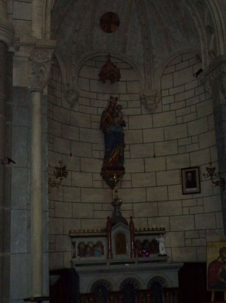 Janzé ch Sacre Coeur or St Martin chapel Virgin et child left feb24