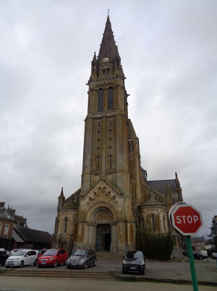 Janzé ch Sacre Coeur or St Martin front belltower feb24